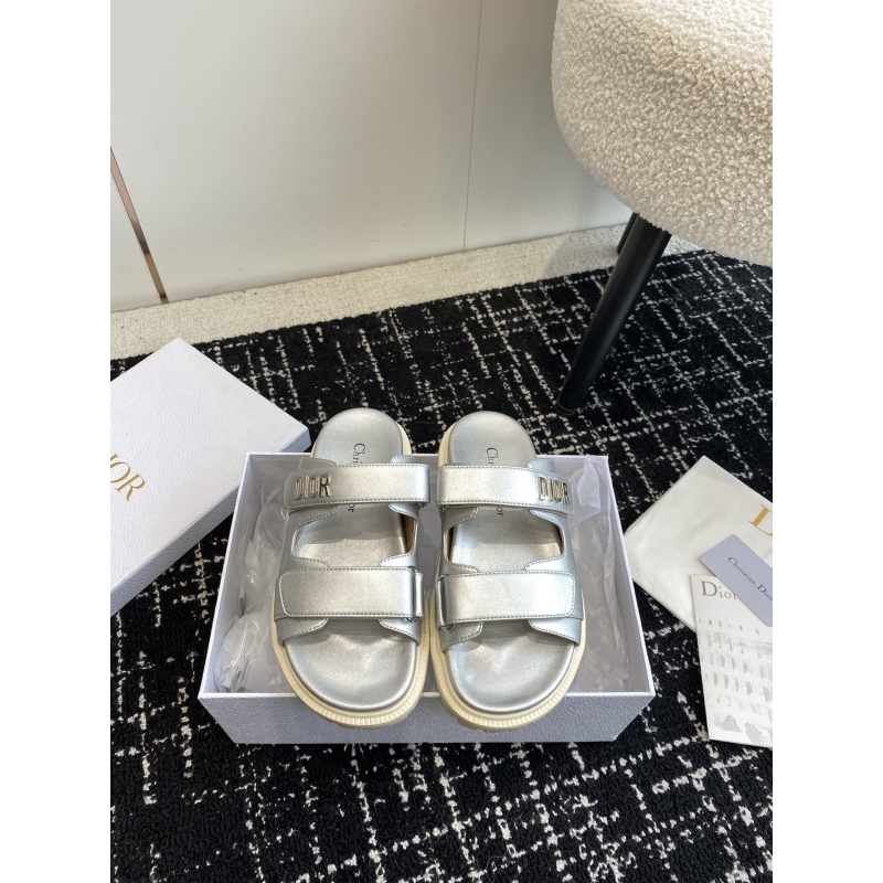 Ch*el slippers